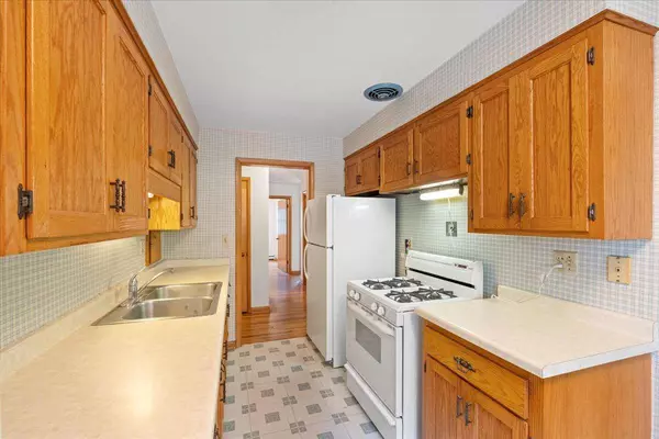 321 Palomino Lane #1S, Madison, WI 53705