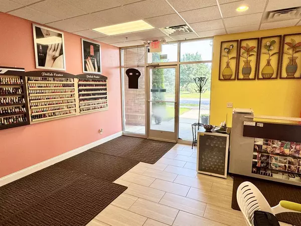 8201 Mayo Drive #105, Madison, WI 53719