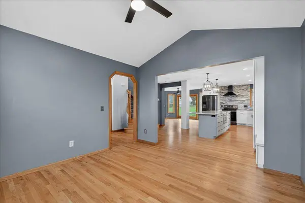 425 Sunnyview Lane, Marshall, WI 53559