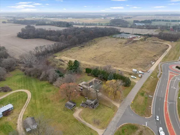 3173 McComb Road, Stoughton, WI 53589