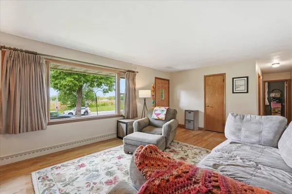 2009 Portage Road, Madison, WI 53704