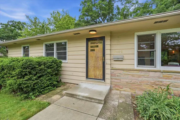 6105 Queens Way, Monona, WI 53716