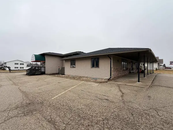 11 Karl Avenue, Belleville, WI 53508