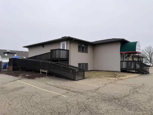 11 Karl Avenue, Belleville, WI 53508