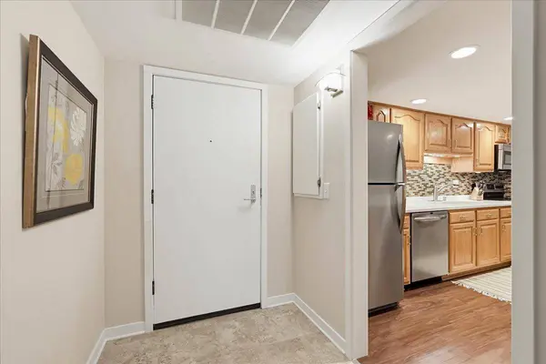 325 S Yellowstone Drive #123, Madison, WI 53705