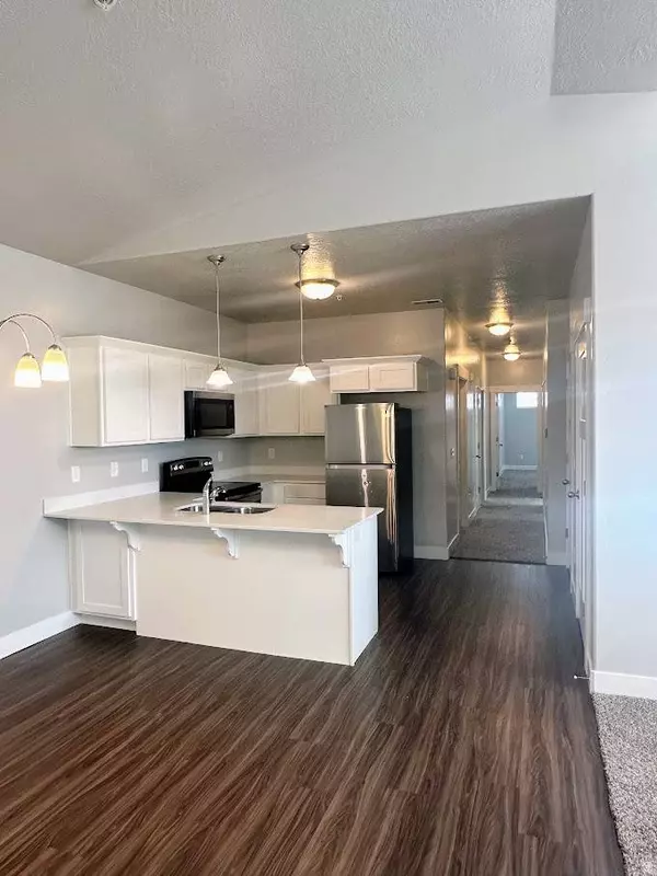 1831 W NEWCASTLE LN #D302, Saratoga Springs, UT 84045