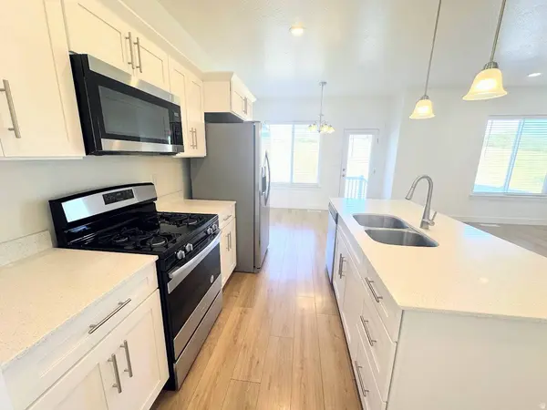 16042 S BODMIN WAY #318, Bluffdale, UT 84065