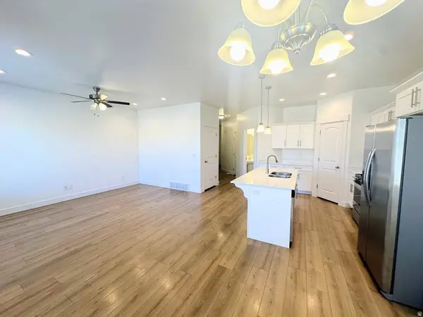 16042 S BODMIN WAY #318, Bluffdale, UT 84065