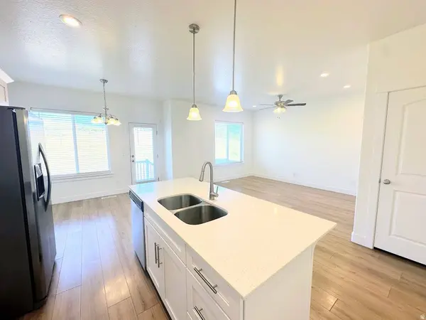 16042 S BODMIN WAY #318, Bluffdale, UT 84065