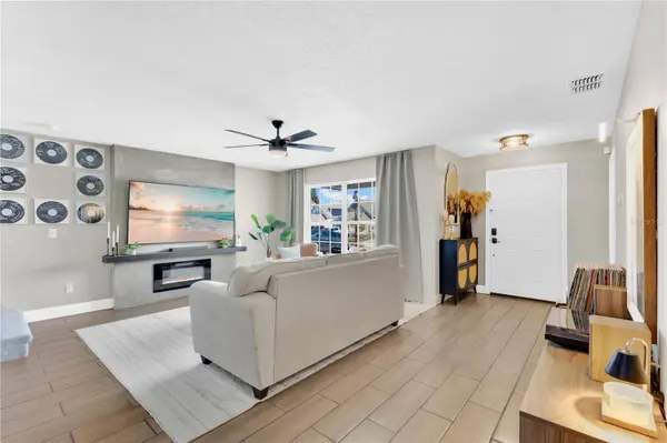 805 BELVOIR DR, Davenport, FL 33837