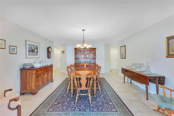 1980 SUMMER CT, Kissimmee, FL 34744