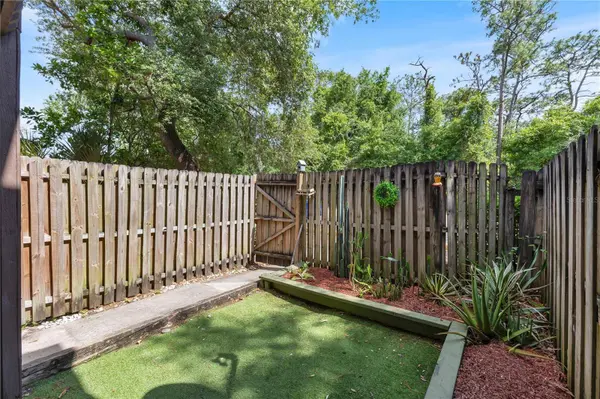 1329 WINDSOR DR, Kissimmee, FL 34741