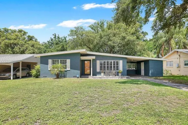 2512 LAKE WADE CT, Orlando, FL 32806