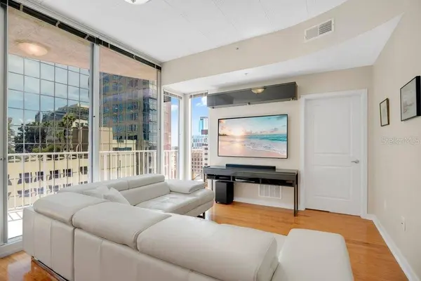 155 S COURT AVE #1102, Orlando, FL 32801