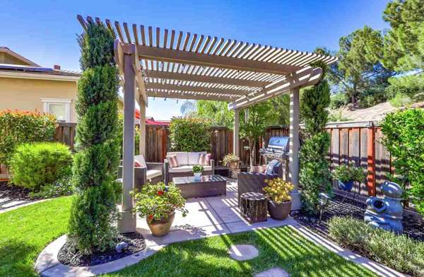 242 Prairie Way, Livermore, CA 94550-8044