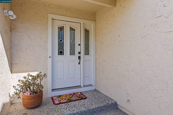 1097 Camino Verde Cir, Walnut Creek, CA 94597