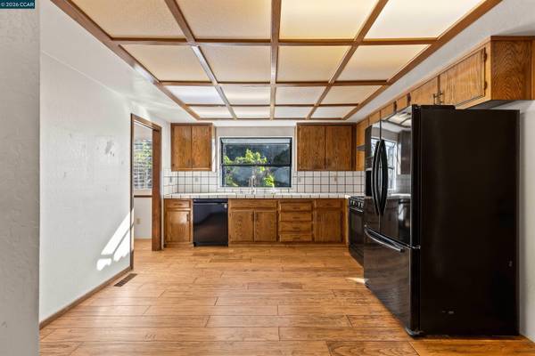 1097 Camino Verde Cir, Walnut Creek, CA 94597