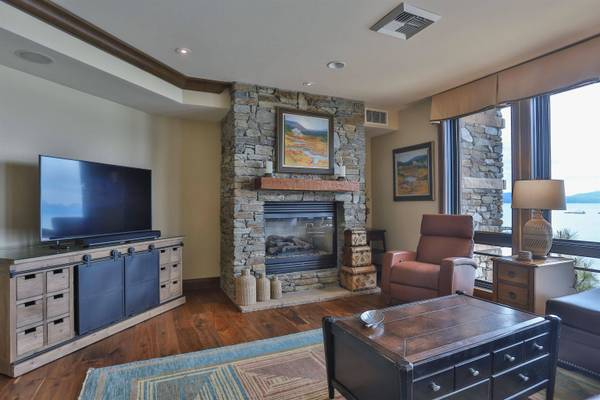 6750 North Lake Boulevard, Tahoe Vista, CA 96148