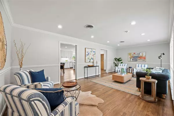 5219 Sanford RD, Houston, TX 77035