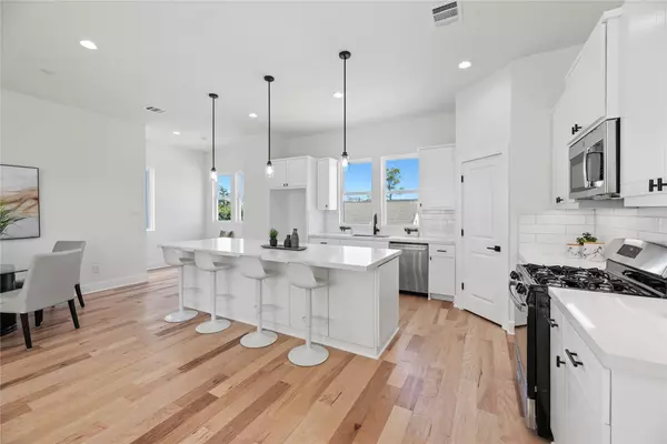 426 Sikes ST #B, Houston, TX 77018