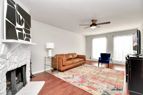 4641 Wild Indigo ST #450, Houston, TX 77027