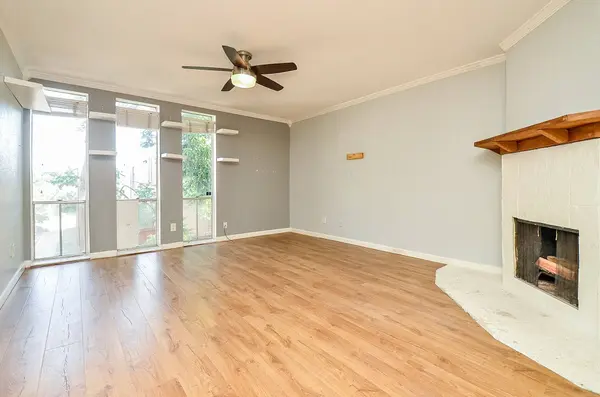 4633 Wild Indigo ST #552, Houston, TX 77027