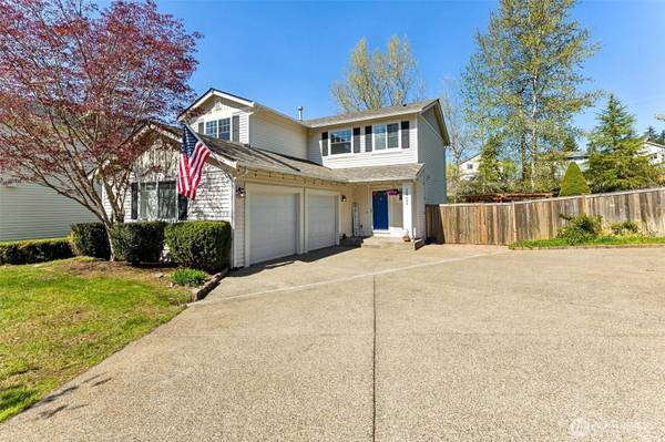2402 Meyer ST, Dupont, WA 98327