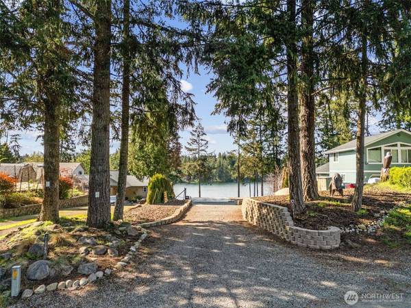 21941 Promontory CT SE, Yelm, WA 98597