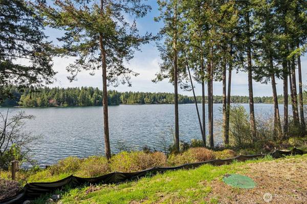 21941 Promontory CT SE, Yelm, WA 98597