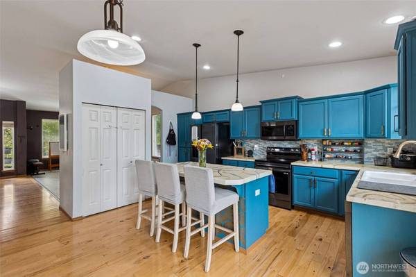 15420 104th WAY SE, Yelm, WA 98597