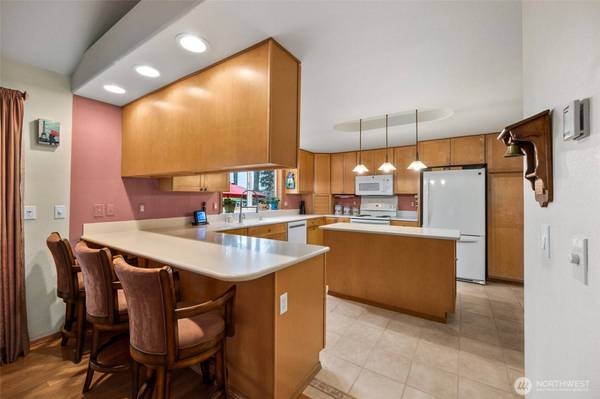 7308 Fair Oaks RD SE, Olympia, WA 98513