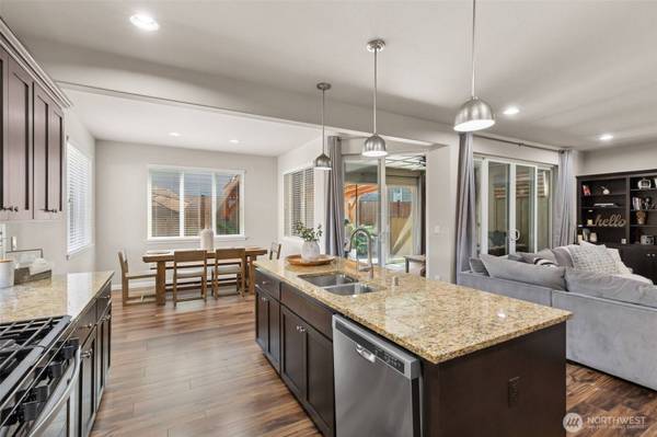 8331 48th CT SE, Lacey, WA 98503