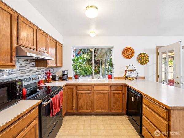 5405 247th ST E, Graham, WA 98338