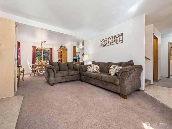 5405 247th ST E, Graham, WA 98338