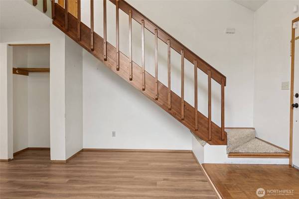 507 Malibu DR SE, Lacey, WA 98503