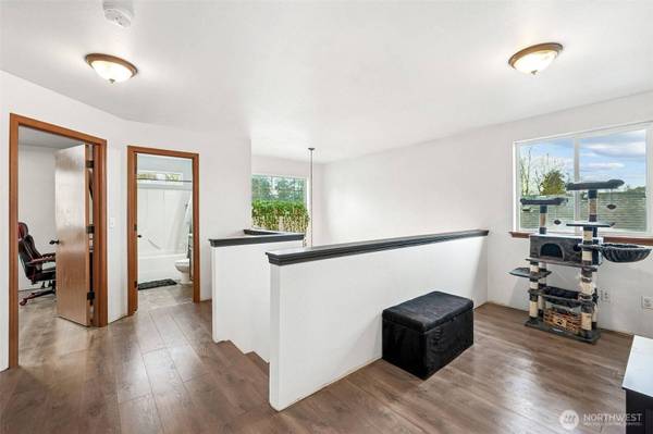 20509 5th Avenue Ct E, Spanaway, WA 98387