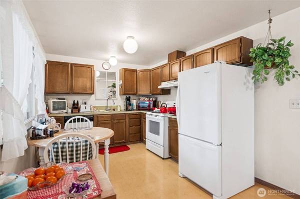 520 Trojan CT SE, Lacey, WA 98503