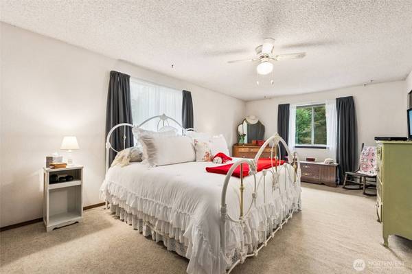 520 Trojan CT SE, Lacey, WA 98503