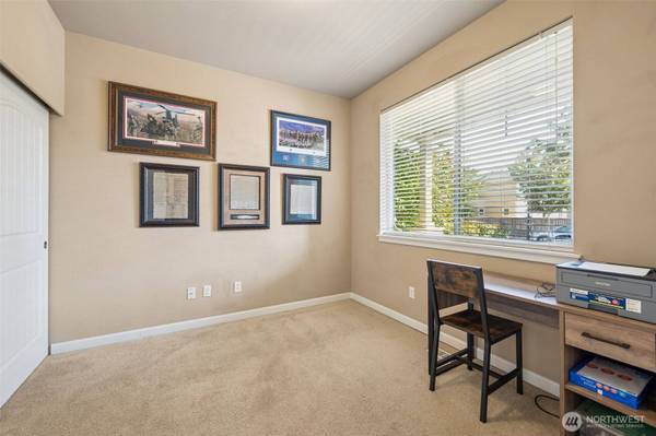 8632 Graham DR SE, Olympia, WA 98513