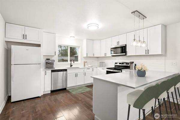1214 Thurston CT NW, Yelm, WA 98597