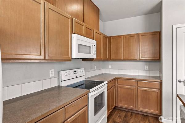2160 Charles ST #A, Dupont, WA 98327