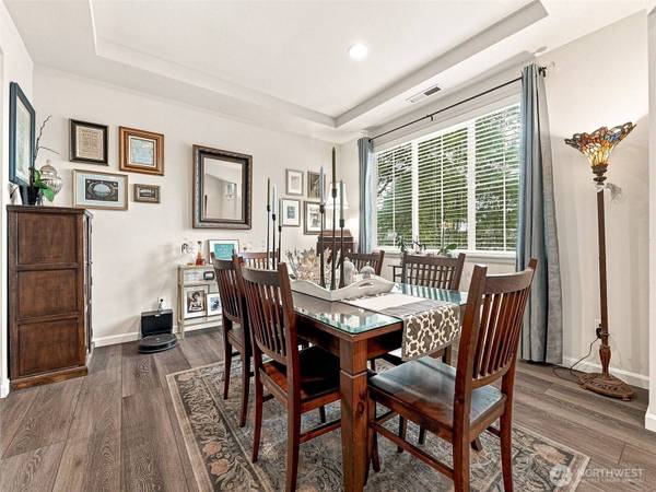 10706 174th AVE E, Bonney Lake, WA 98391