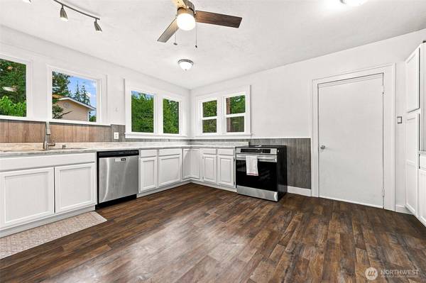 14416 Portland AVE SW, Lakewood, WA 98498