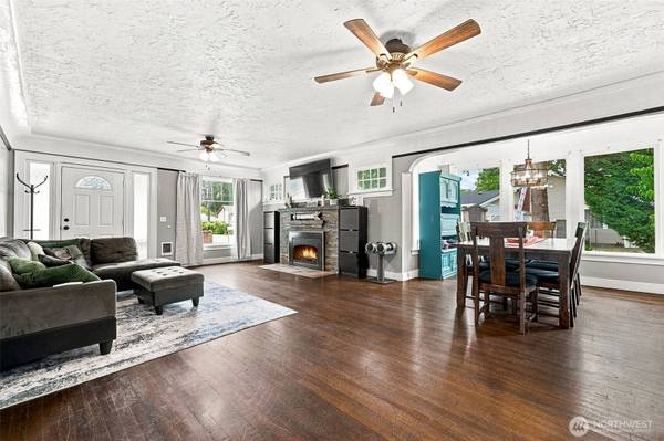 14416 Portland AVE SW, Lakewood, WA 98498