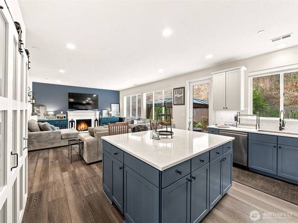10706 174th AVE E, Bonney Lake, WA 98391