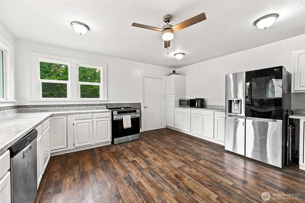 14416 Portland AVE SW, Lakewood, WA 98498