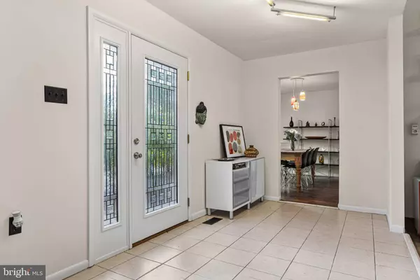 17 DARTMOUTH CT, Marlton, NJ 08053