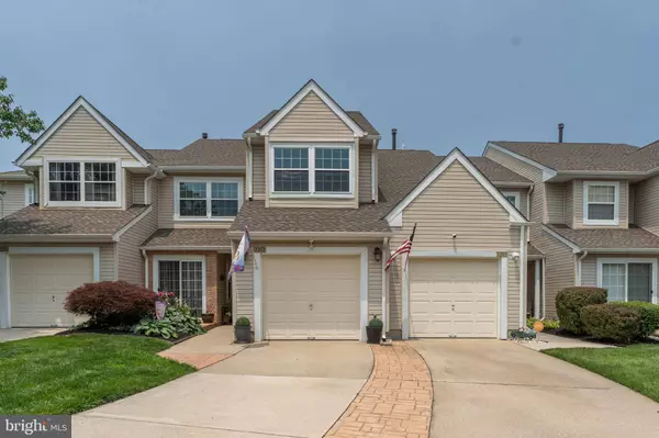 2202 DORAL DR, Blackwood, NJ 08012