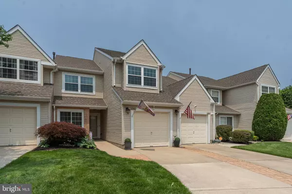 2202 DORAL DR, Blackwood, NJ 08012