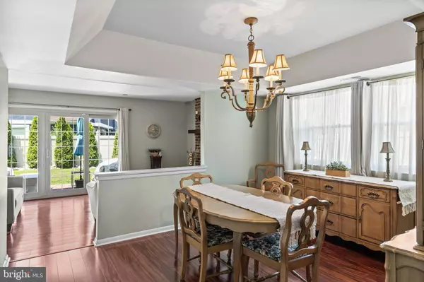 53 FULMAR DR, Voorhees, NJ 08043